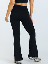Load image into Gallery viewer, Groovy Flare Leggings - Onyx