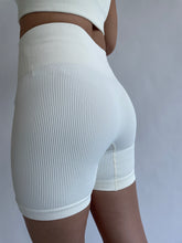 Load image into Gallery viewer, Cloud Rib