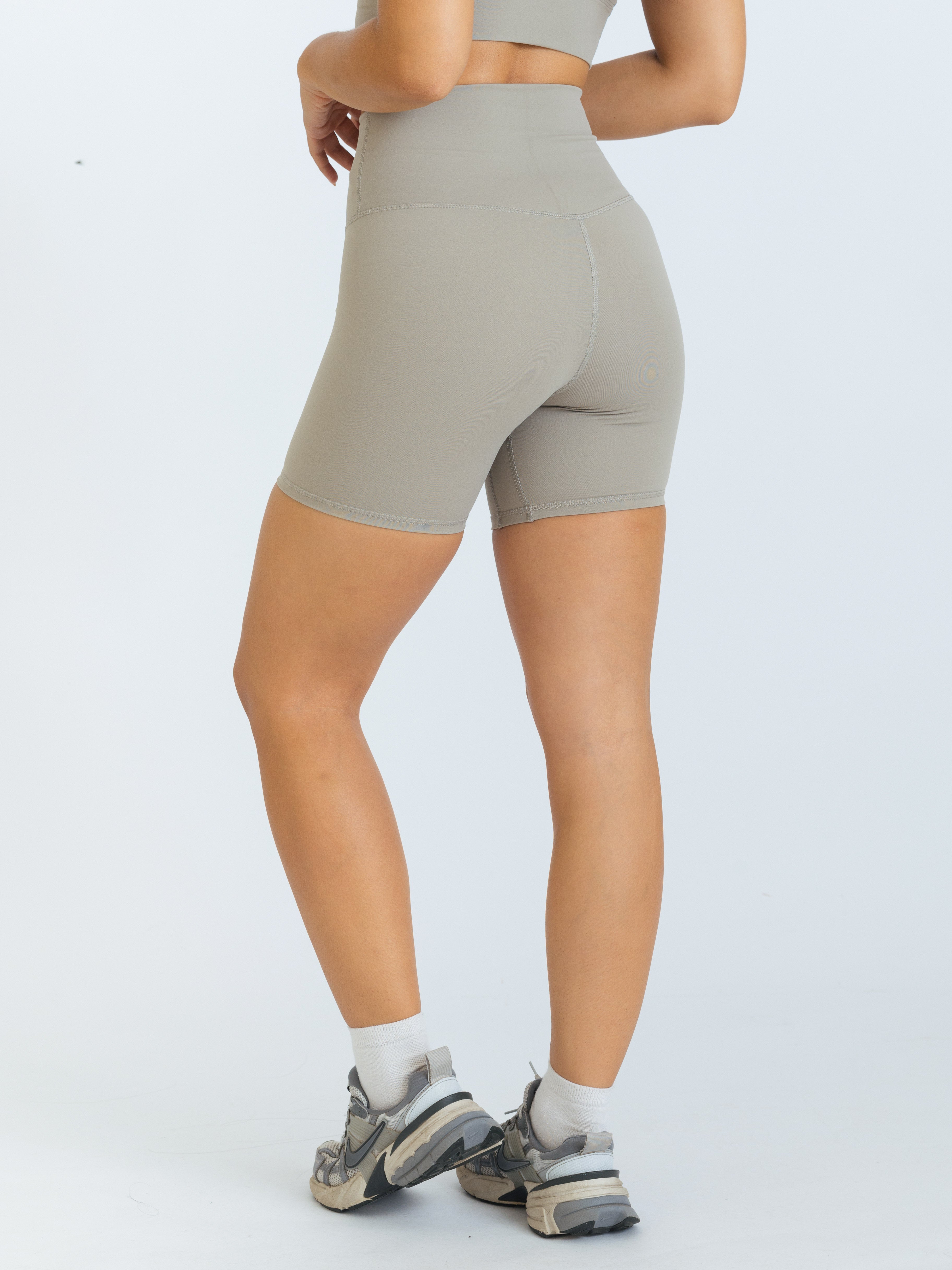 Motion Shorts - Cement