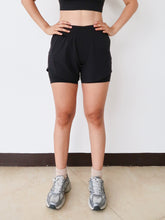 Load image into Gallery viewer, Tempo Running Shorts - Onyx
