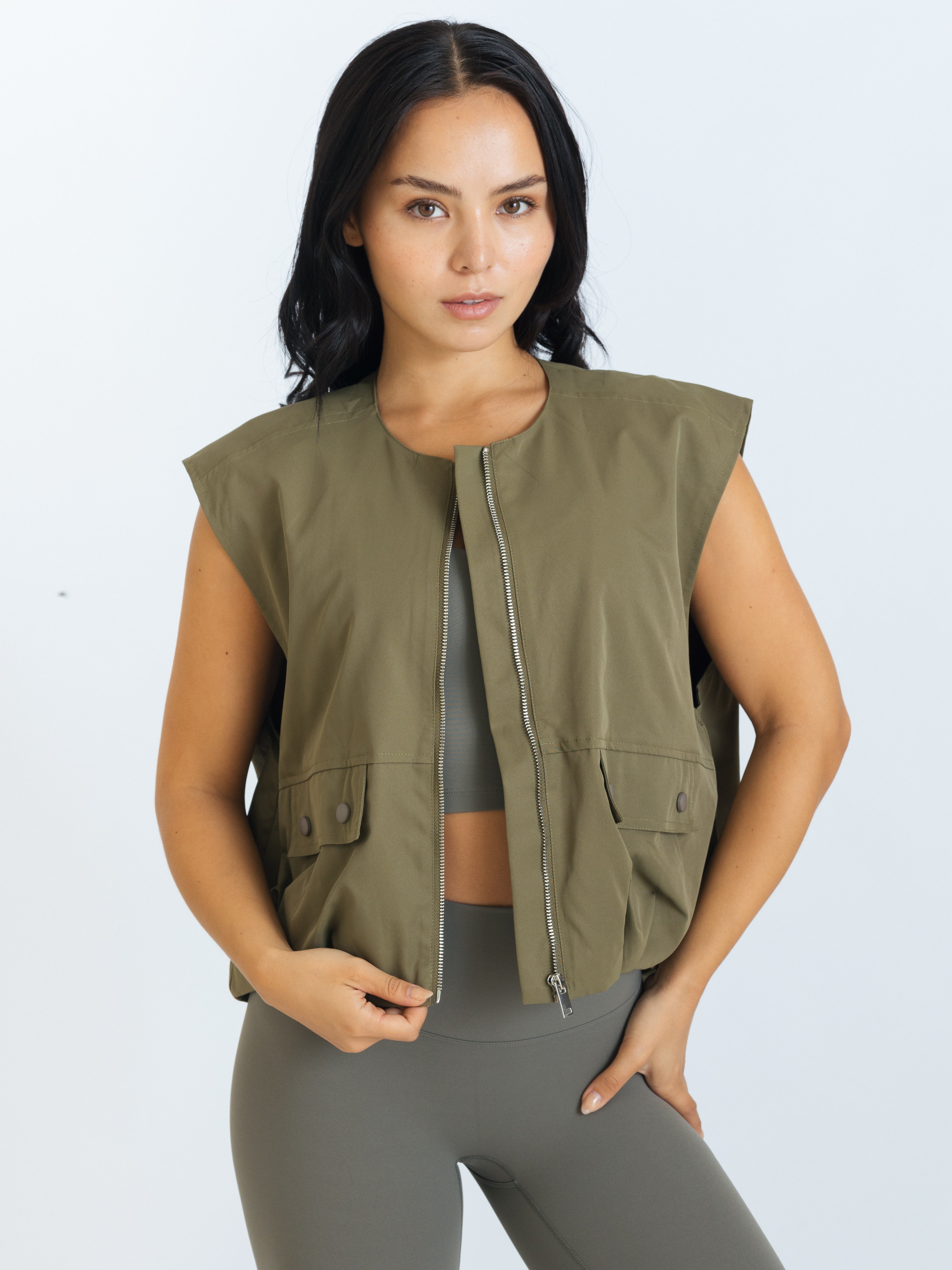 Off Duty Vest - Olive