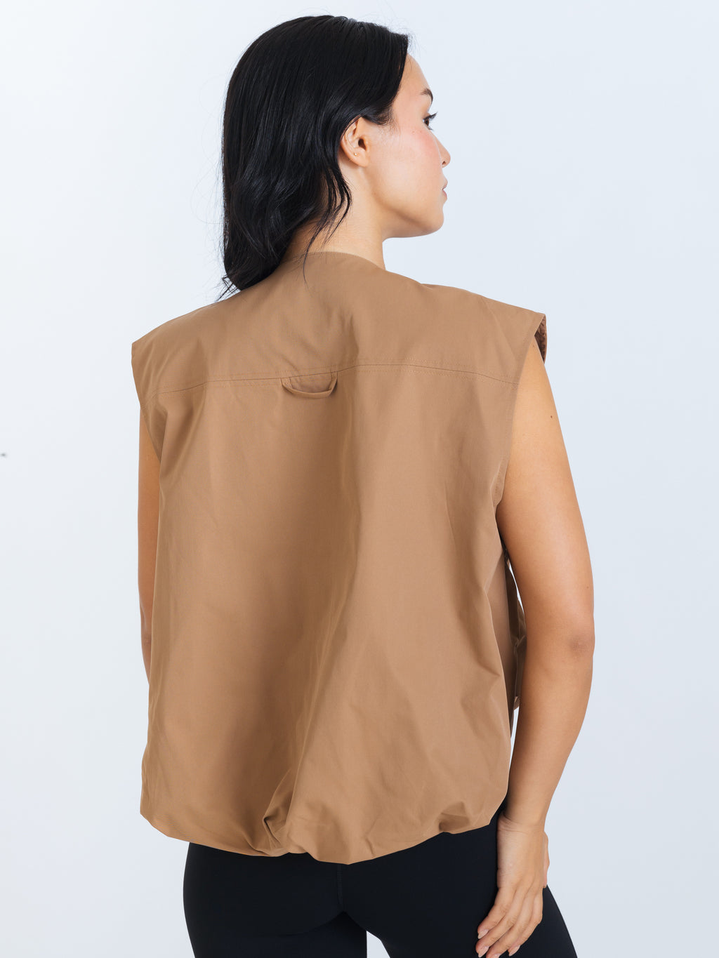 Off Duty Vest - Almond