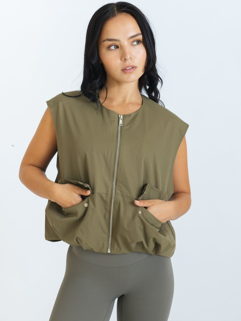 Off Duty Vest - Olive