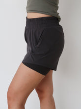 Load image into Gallery viewer, Tempo Running Shorts - Ash
