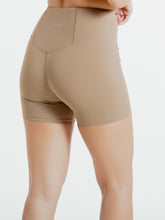Load image into Gallery viewer, Line Up Shorts 5” - Latte
