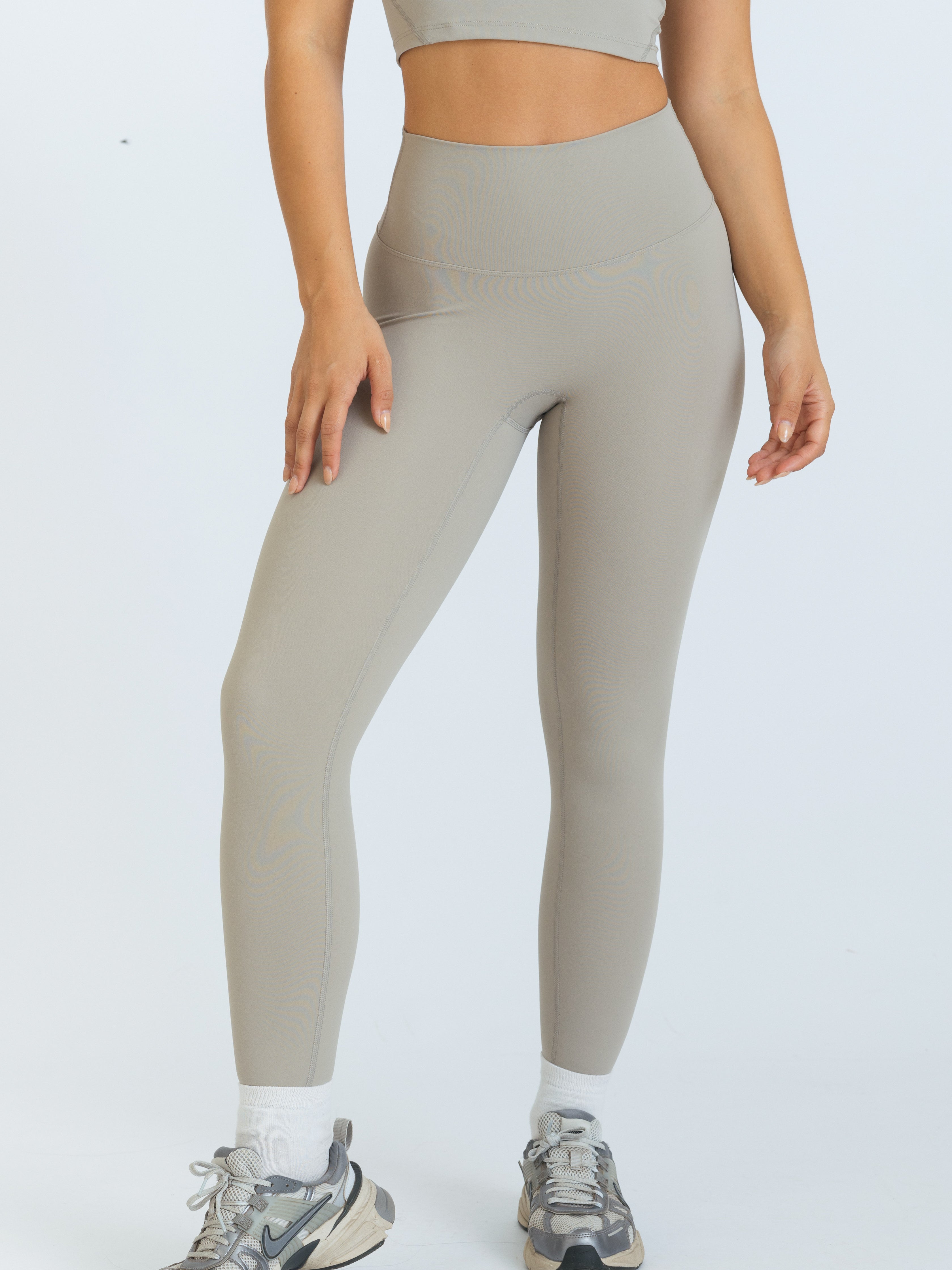 Motion Leggings - Cement