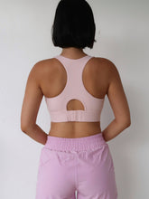 Load image into Gallery viewer, Tempo Clasp Bra - Milkshake
